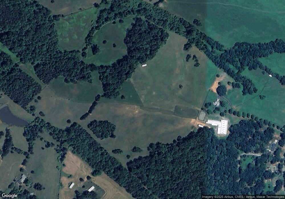 716 Advance Mills Rd, Ruckersville, VA 22968 - photo 1