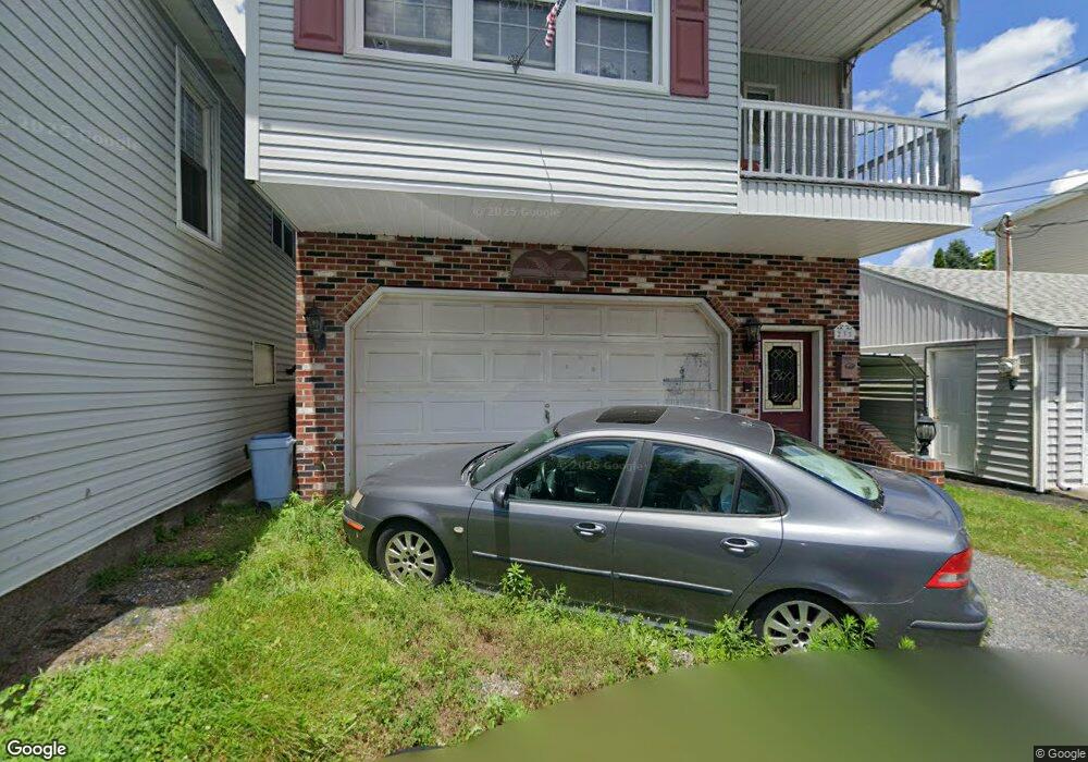 226 W Phillips St, Coaldale, PA 18218 - photo 1