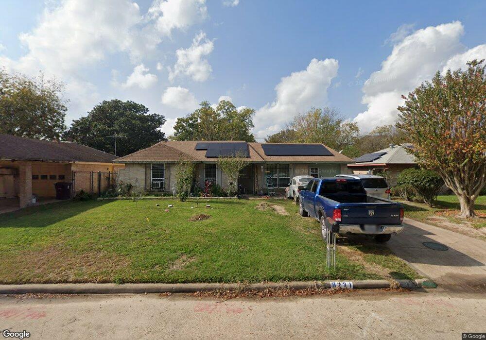 8231 Ponnel Ln, Houston, TX 77088 - photo 1
