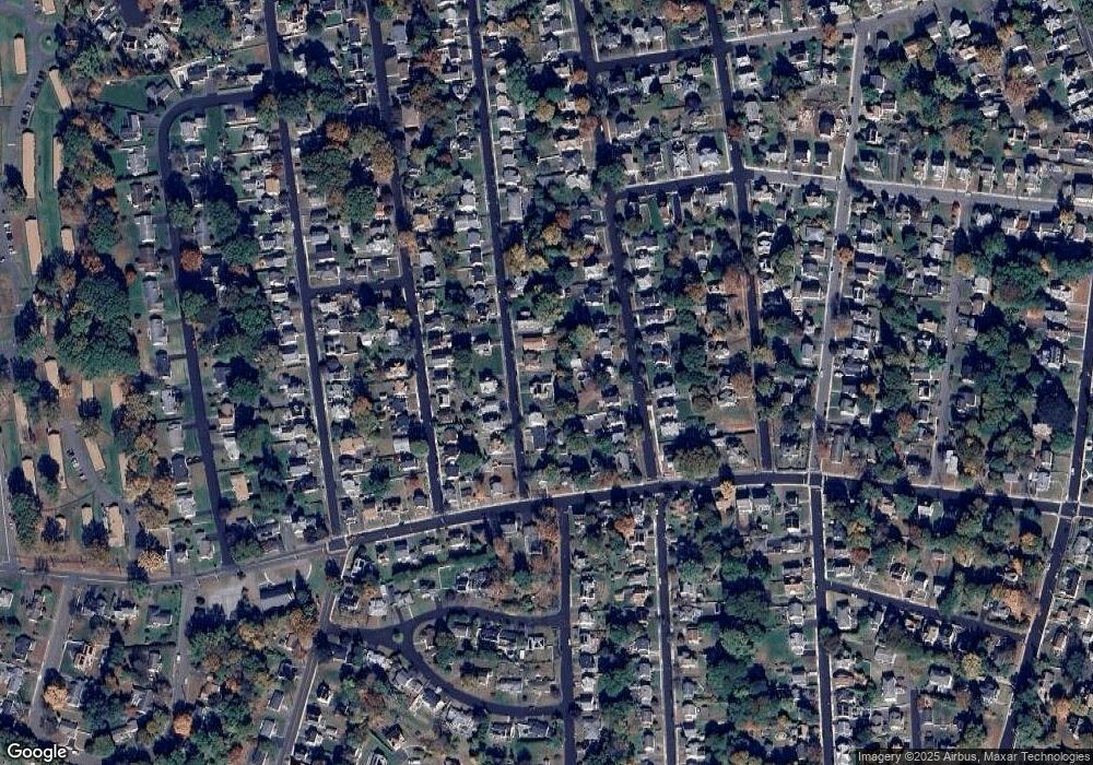 31 Quinn St, Naugatuck, CT 06770 - photo 1