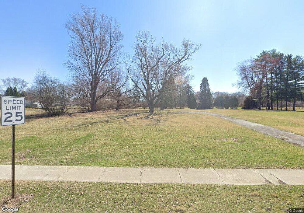 817 E Main Cross St, Findlay, OH 45840 - photo 1