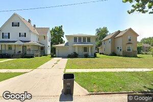 1821 Pinkney St, Omaha, NE 68110