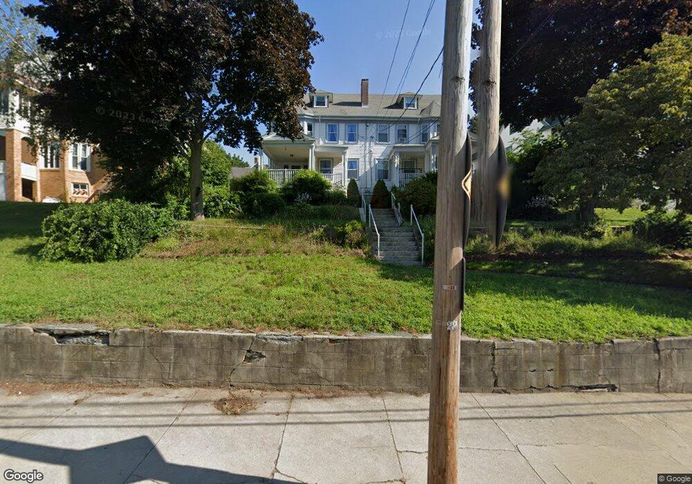 389 Blackstone St unit 389, Woonsocket, RI 02895 - photo 1