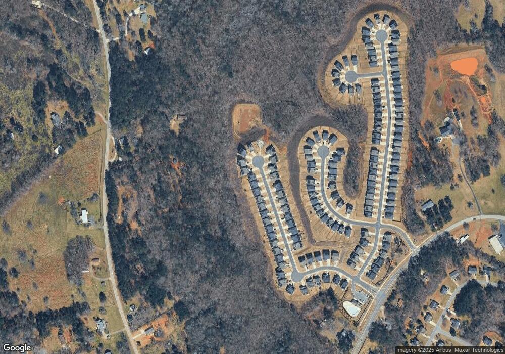 249 Hackberry Ave, Commerce, GA 30529 - photo 1