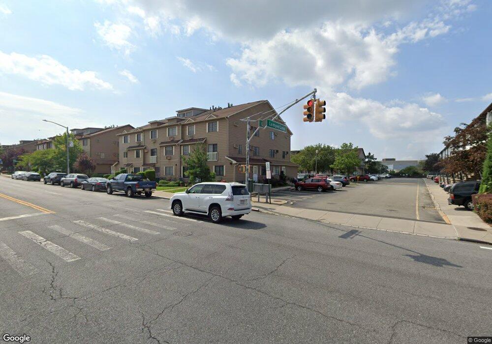 105 Gardenia Ln unit 181, Staten Island, NY 10314 - photo 1