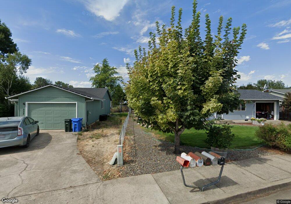 321 S Grove Ln, Sutherlin, OR 97479 - photo 1
