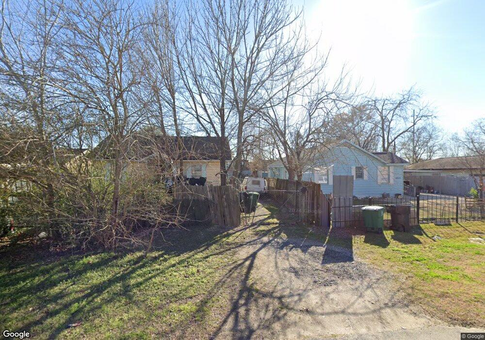 6821 Fairway Dr unit 22, Houston, TX 77087 - photo 1