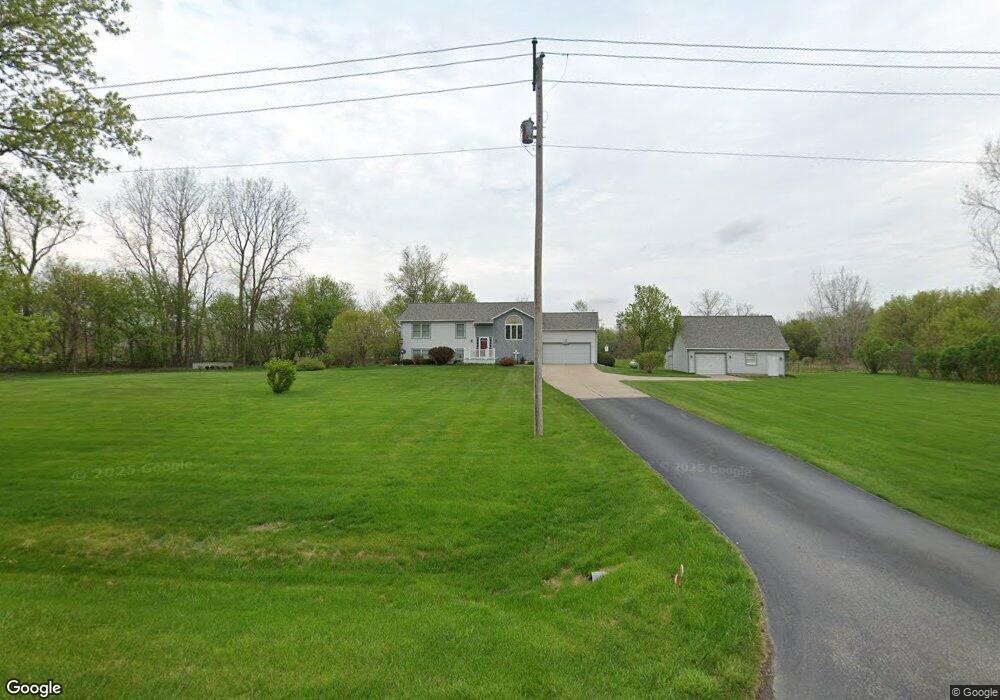 9094 Hill Rd, Swartz Creek, MI 48473 - photo 1