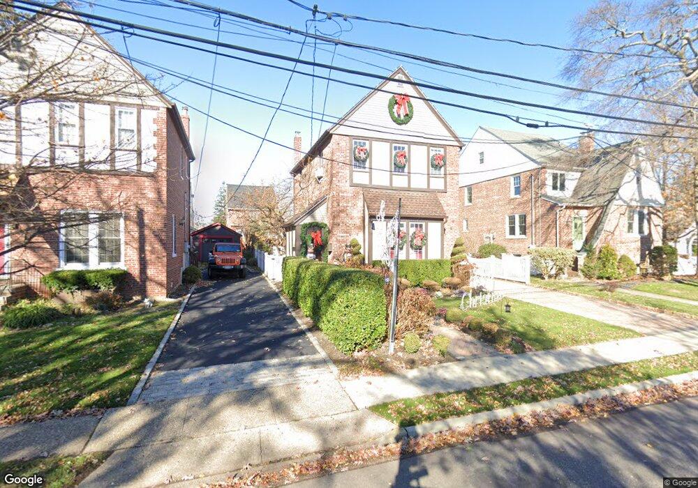 41 Dubonnet Rd, Valley Stream, NY 11581 - photo 1