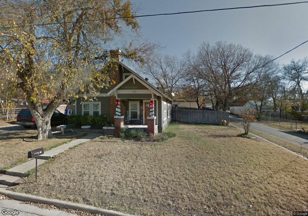 305 S Holman St, Decatur, TX 76234 - photo 1