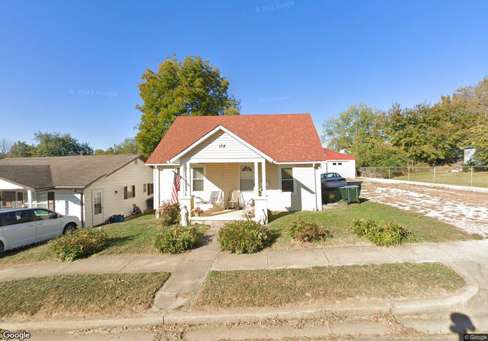 104 S Cedar St, Rolla, MO 65401 - photo 1