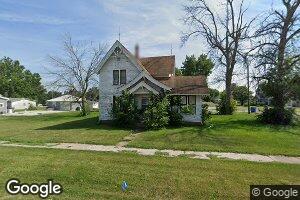 402 3rd St, Seaton, IL 61476