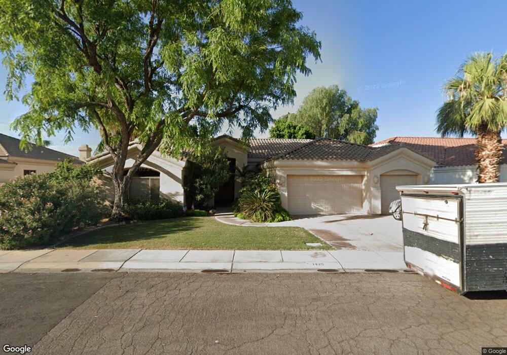 1425 E Catamaran Dr, Gilbert, AZ 85234 - photo 1