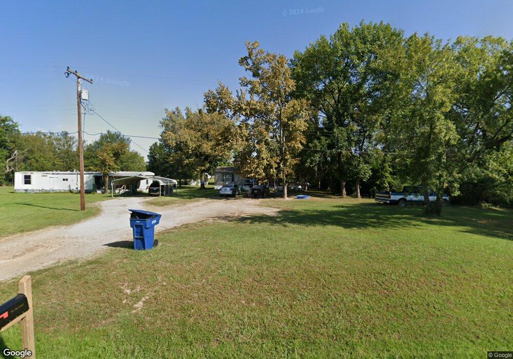 207 NE 1st St, Muldrow, OK 74948 - photo 1