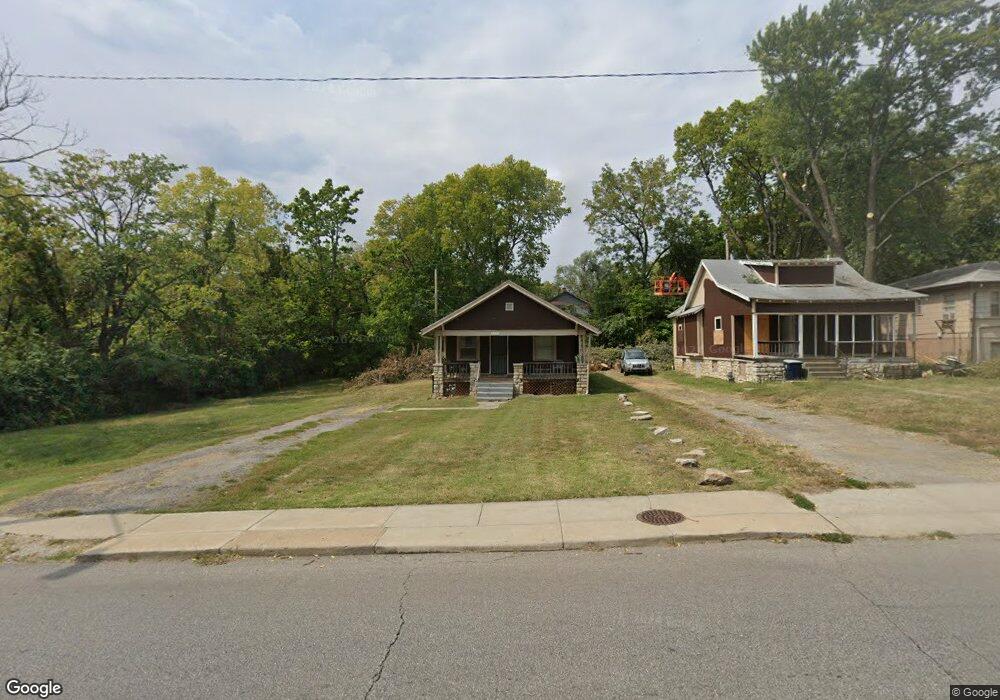 6818 Cleveland Ave, Kansas City, MO 64132 - photo 1