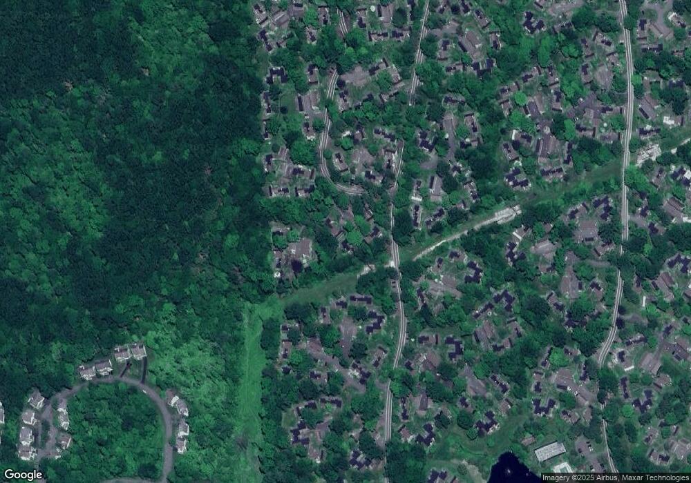 1009 Heritage Village unit B, Southbury, CT 06488 - photo 1