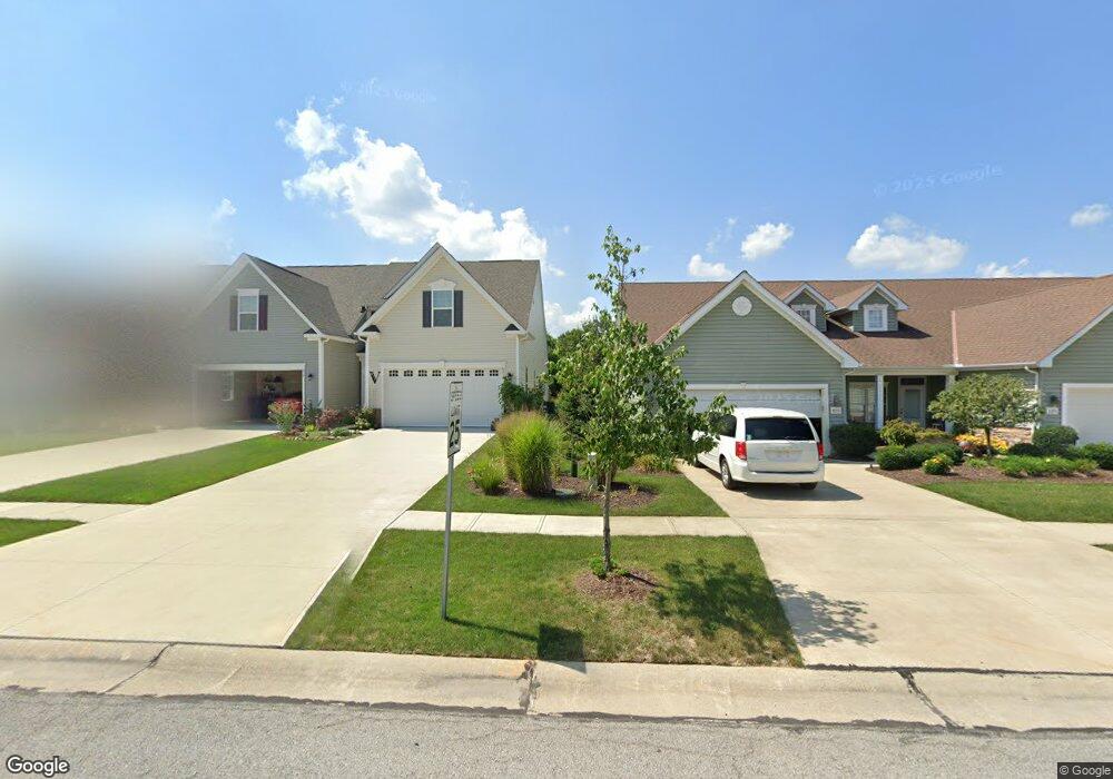 819 Robinson Dr, Lagrange, OH 44050 - photo 1