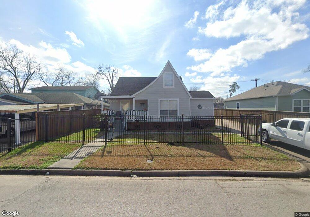 7012 Fairway Dr, Houston, TX 77087 - photo 1