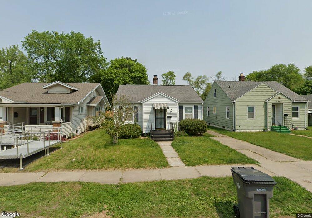 1026 W Hubbard Ave, Elkhart, IN 46516 - photo 1