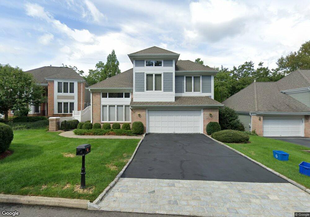 4 Stonefalls Ct, Port Chester, NY 10573 - photo 1