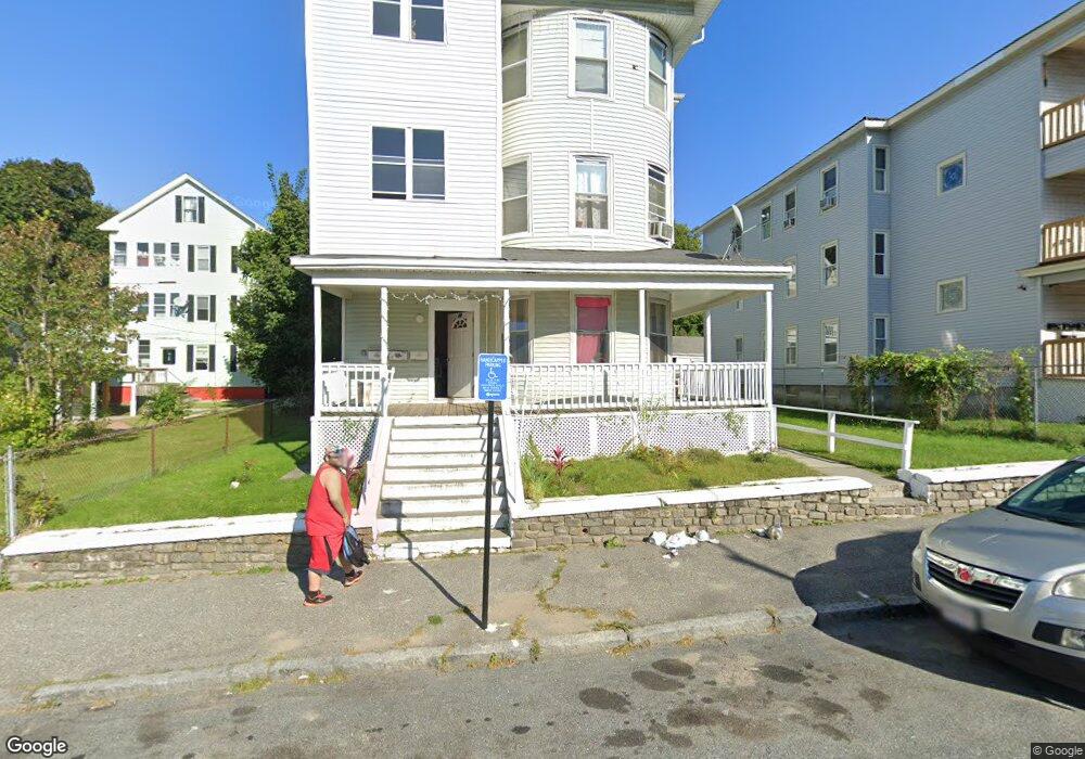 15-15 1/2 Mendon St, Worcester, MA 01604 - photo 1