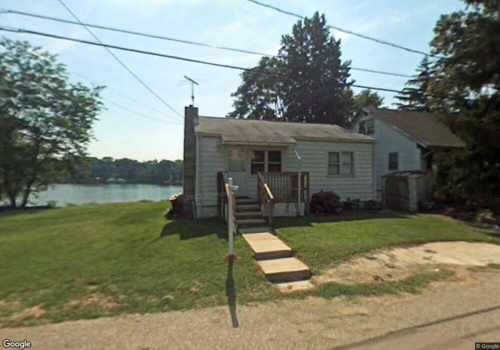 878 N Shore Dr, Glen Burnie, MD 21060 - photo 1