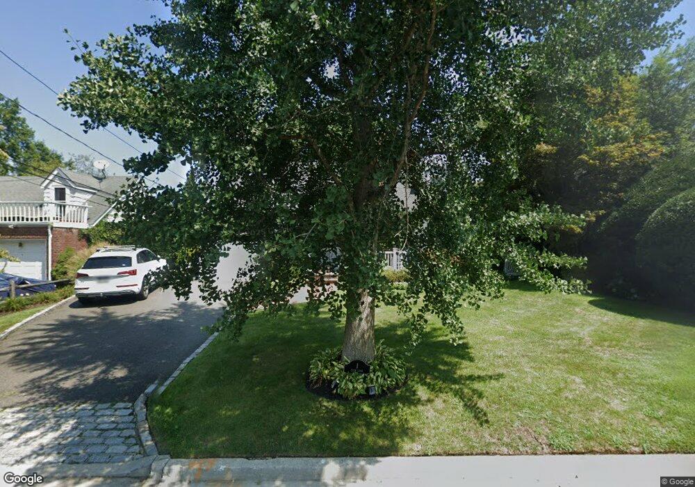 1 Glen Ln, Glen Head, NY 11545 - photo 1