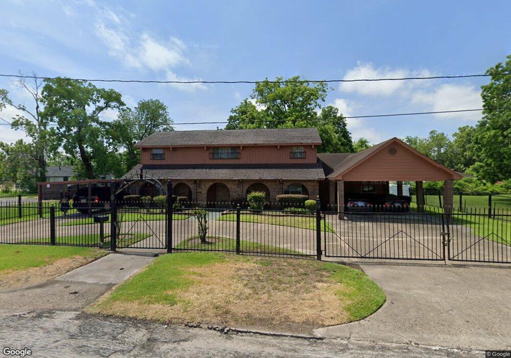 4120 Caplin St, Houston, TX 77026 - photo 1
