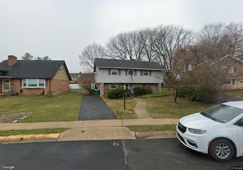 2421 Laurel Rd, Reading, PA 19609 - photo 1