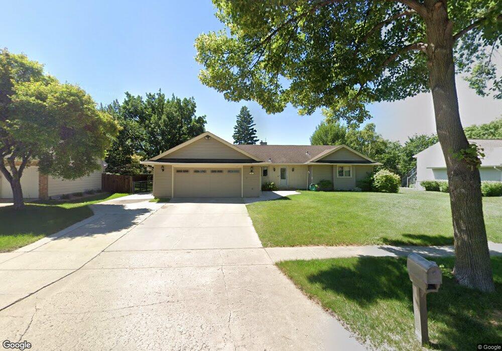 97 Meadowlark Ln N, Fargo, ND 58102 - photo 1