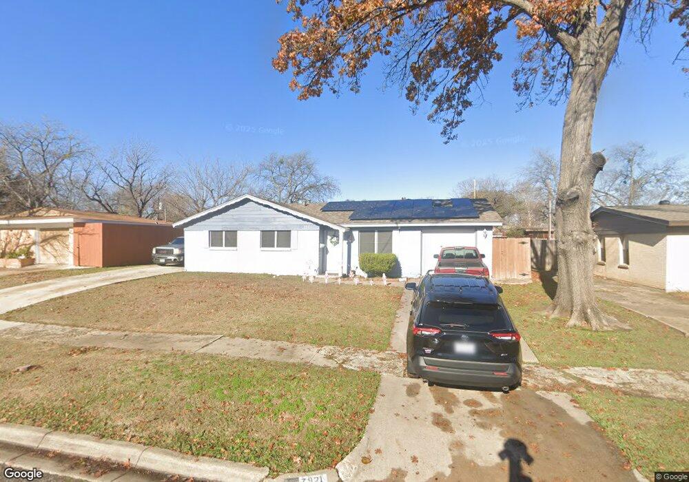 7921 Lazy Lane Rd, North Richland Hills, TX 76180 - photo 1