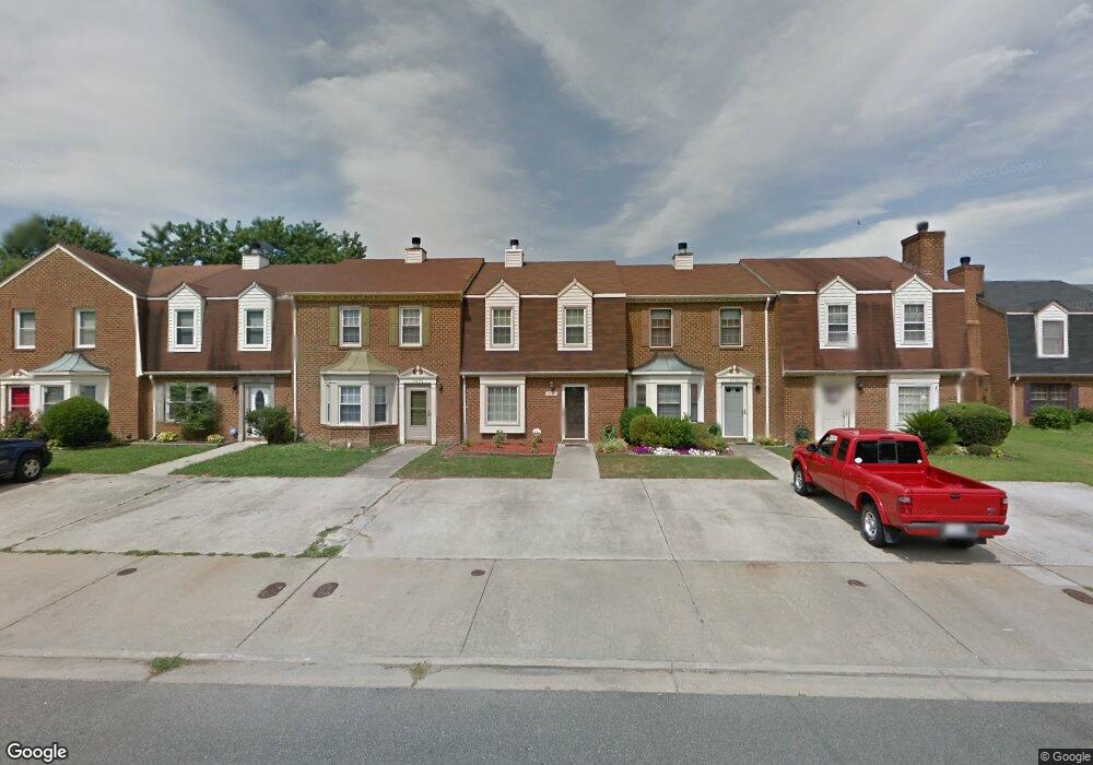 5698 Rivermill Cir, Portsmouth, VA 23703 - photo 1