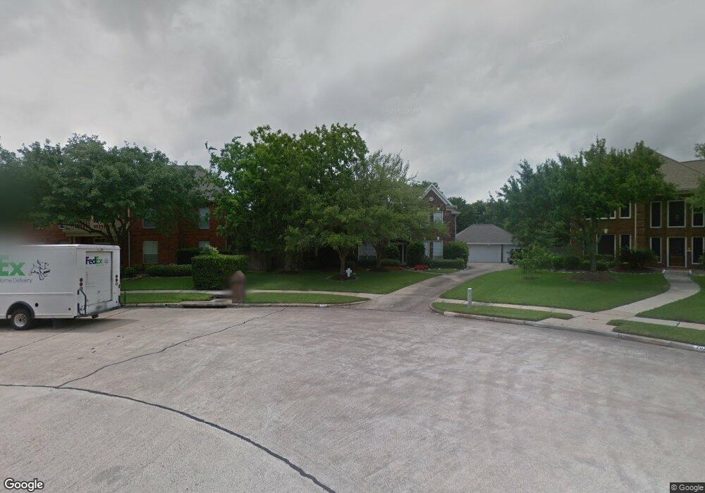 704 Stonecreek Cir, Friendswood, TX 77546 - photo 1