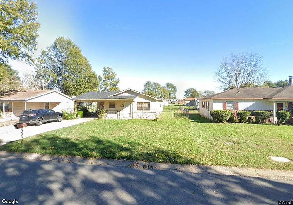 1806 N Lowe St, Stuttgart, AR 72160 - photo 1