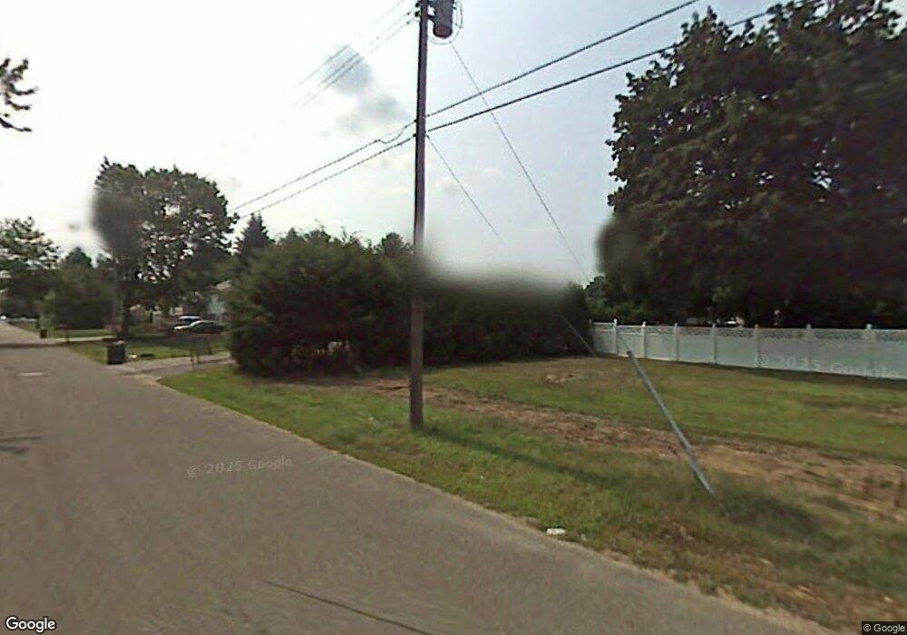 16 Wilson St, Ludlow, MA 01056 - photo 1