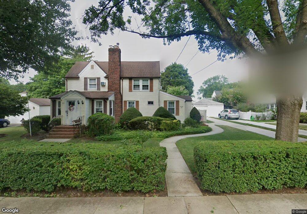 71 Carlton Terrace, Garden City, NY 11530 - photo 1