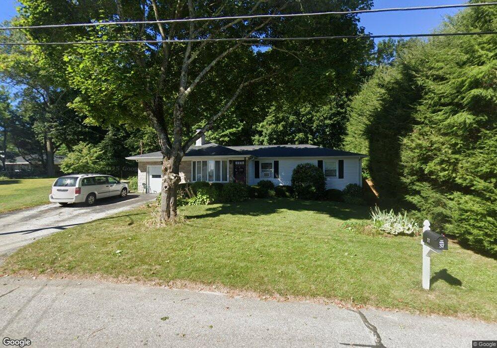 37 Randall St, Greenville, RI 02828 - photo 1