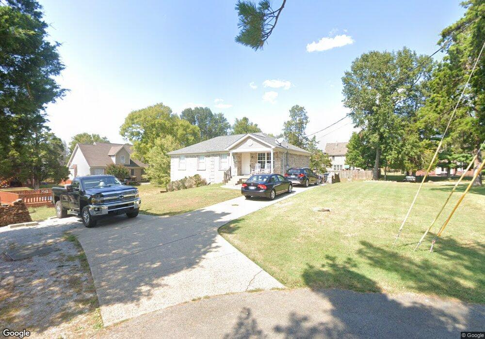 7315 1/2 Mayrow Dr, Louisville, KY 40291 - photo 1