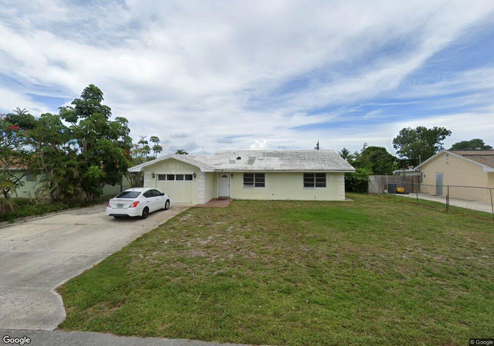 6570 N Plymouth Dr, Lake Worth, FL 33462 - photo 1