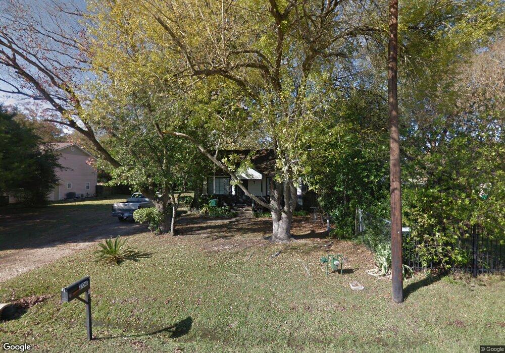 706 Mason St, Tomball, TX 77375 - photo 1