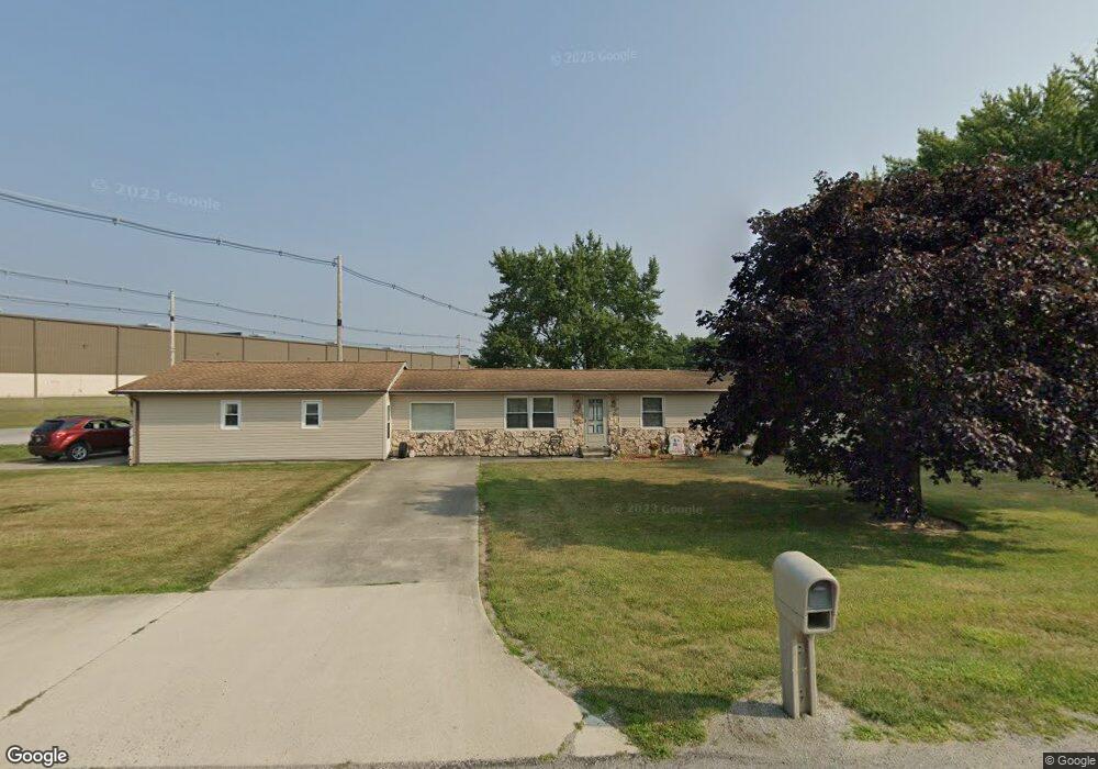 998 E 100 S, Bluffton, IN 46714 - photo 1