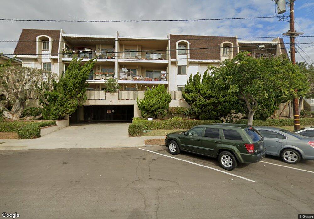 227 E Oak Ave unit 302, El Segundo, CA 90245 - photo 1