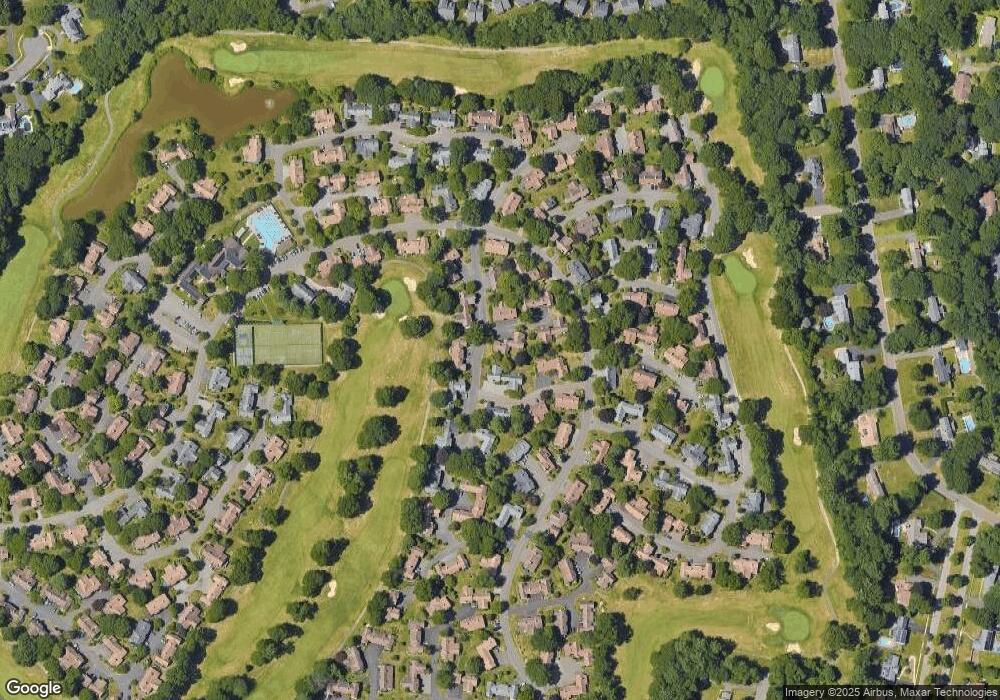 569 Oneida Ln unit B, Stratford, CT 06614 - photo 1