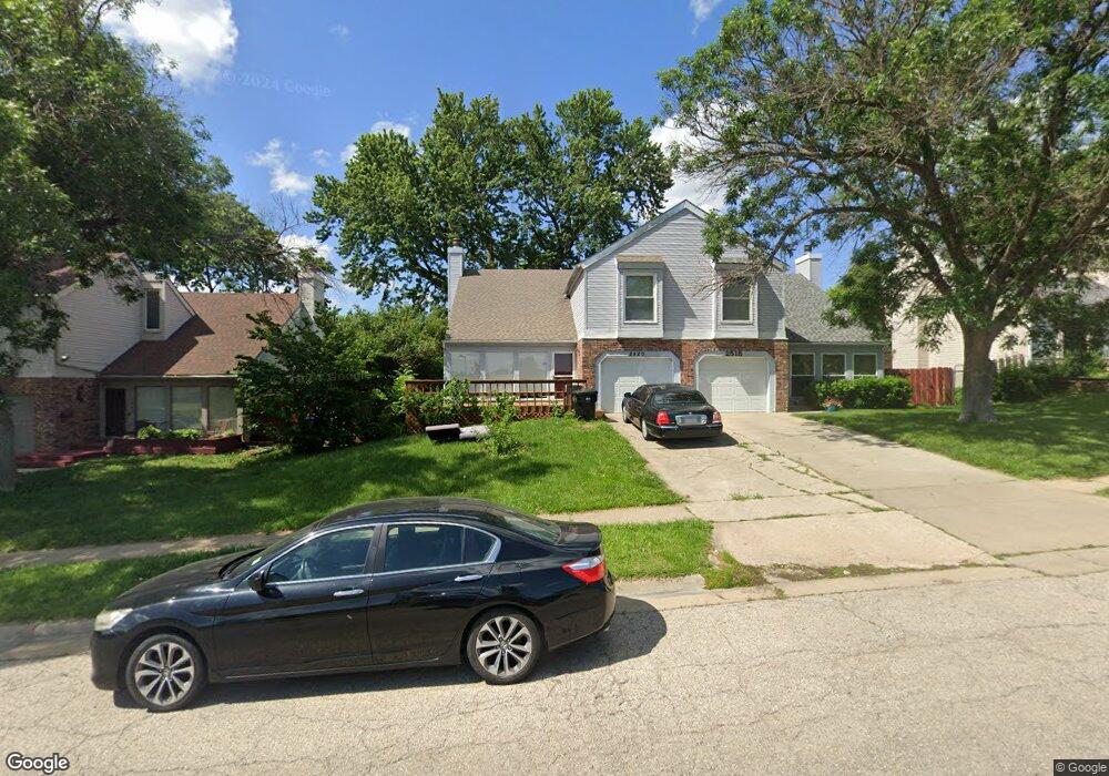 2520 SW 30th St, Topeka, KS 66611 - photo 1