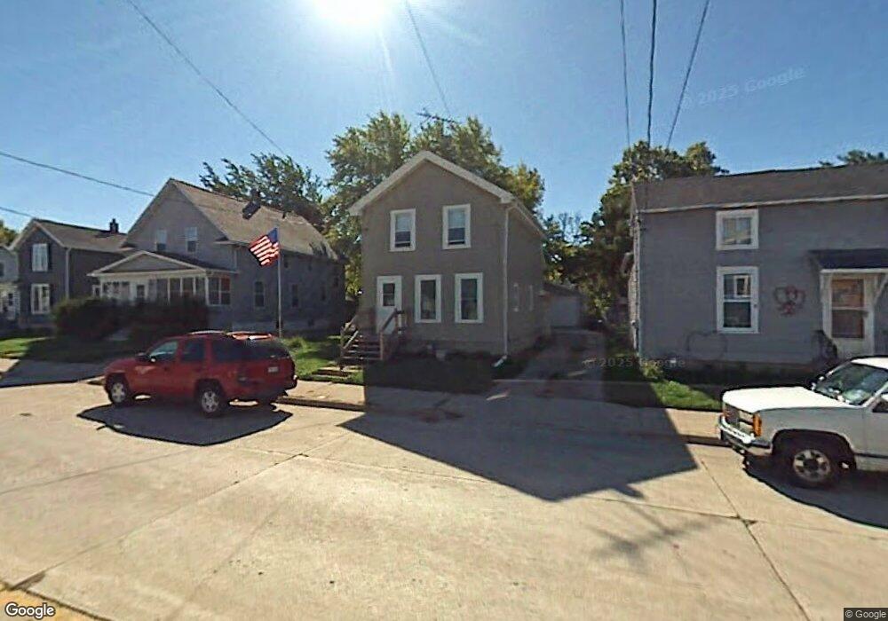 343 W 9th Ave, Oshkosh, WI 54902 - photo 1