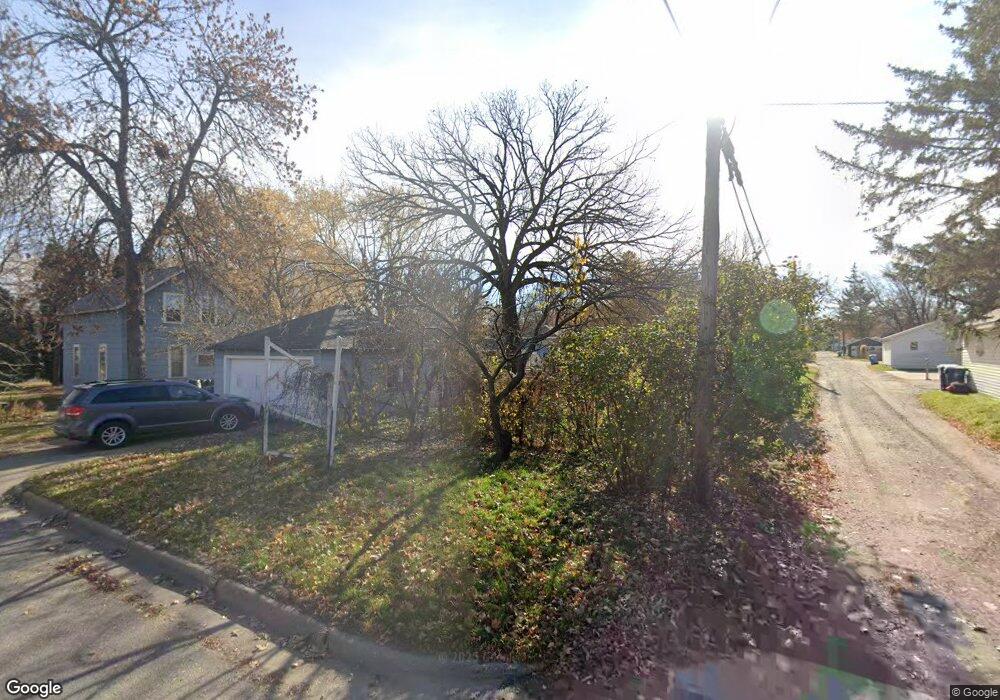 711 Broadway Ave S, Sauk Rapids, MN 56379 - photo 1