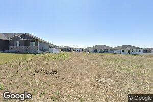 7621 Vera Dr, Lincoln, NE 68516