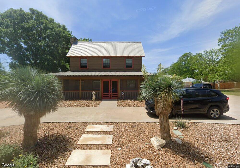 103 W Peach St, Fredericksburg, TX 78624 - photo 1