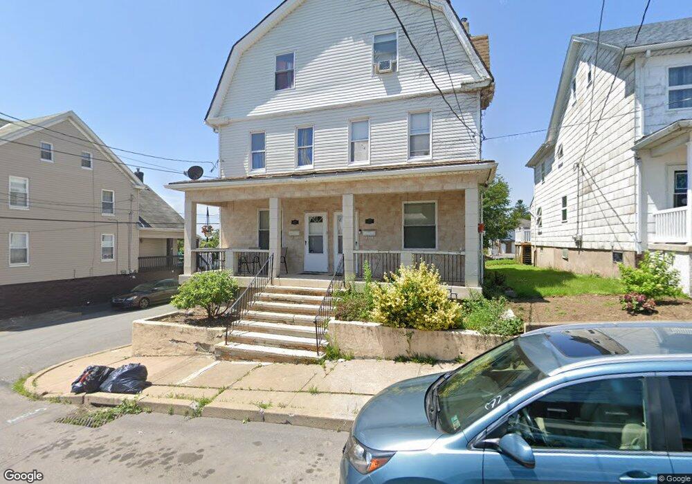 624 Seybert St, Hazleton, PA 18201 - photo 1