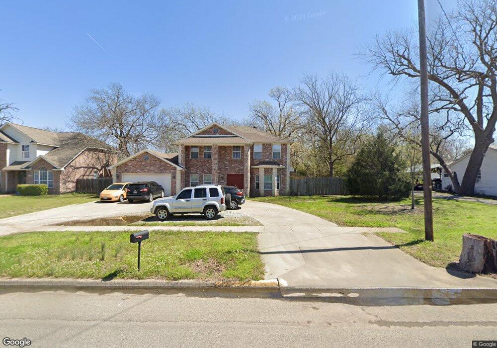 1411 N Grand Ave, Sherman, TX 75090 - photo 1